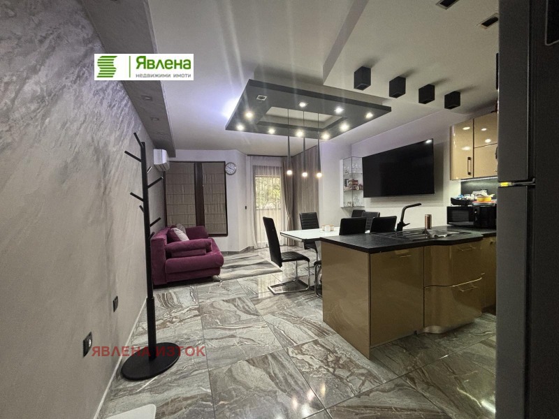 Продава 3-СТАЕН, гр. София, Редута