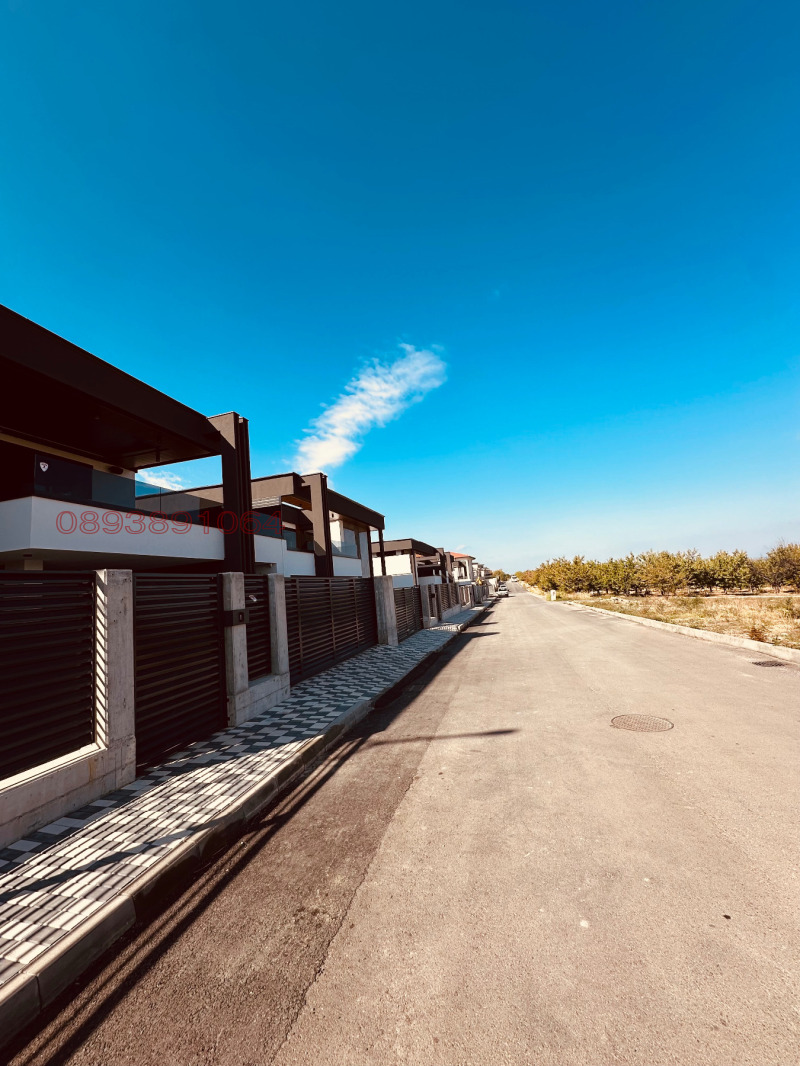 Продава  Къща област Пловдив , с. Белащица , 428 кв.м | 27610040 - изображение [13]