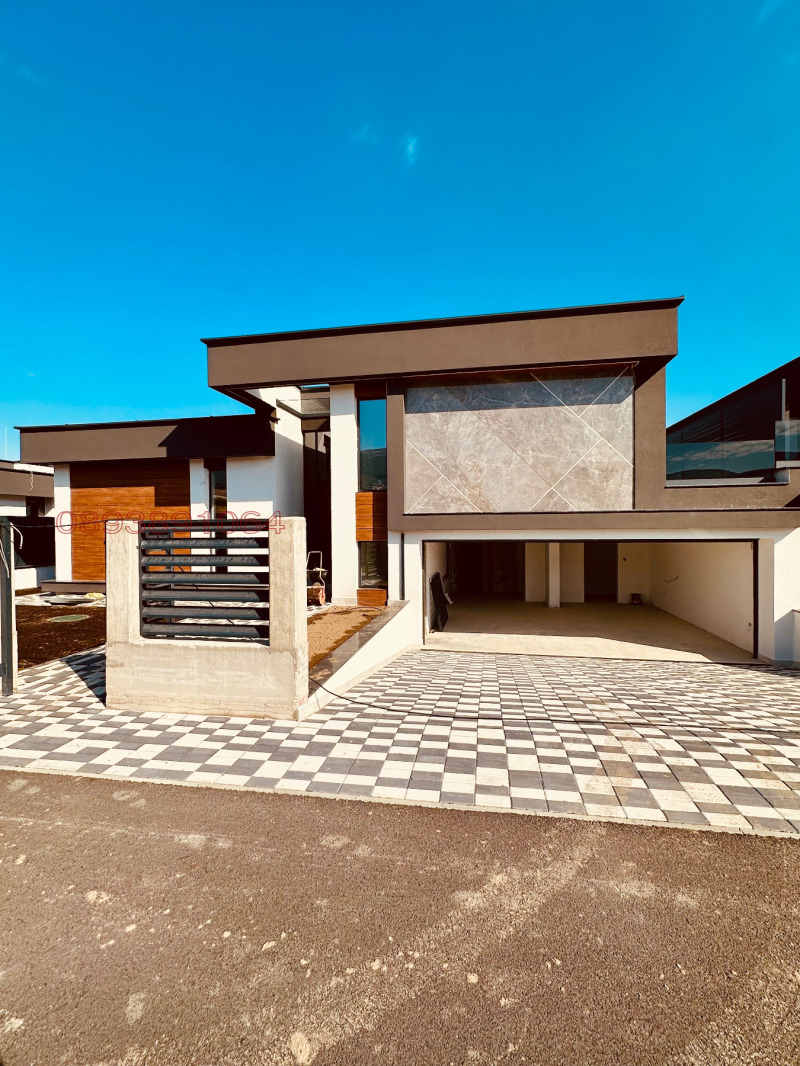 Продава  Къща област Пловдив , с. Белащица , 428 кв.м | 27610040 - изображение [2]