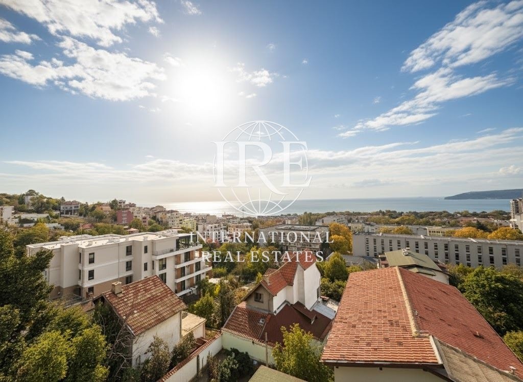 Продава 3-СТАЕН, гр. Варна, Бриз, снимка 2 - Апартаменти - 52226860