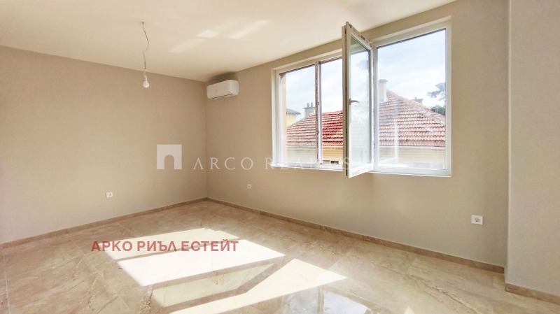 Eladó  2 hálószobás Sofia , Levski , 95 négyzetméter | 21093747 - kép [2]