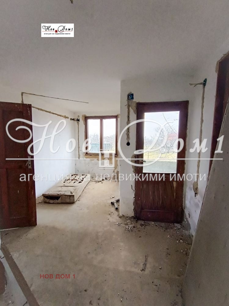 Продава КЪЩА, с. Изгрев, област Варна, снимка 4 - Къщи - 48307391