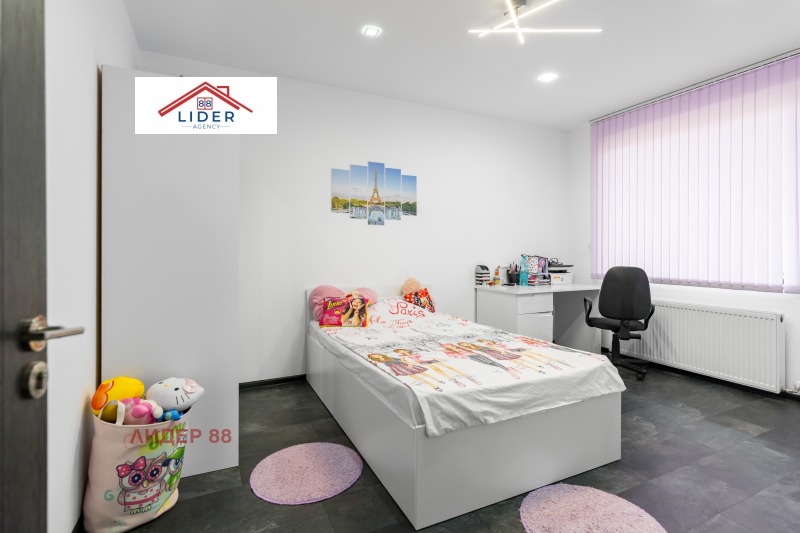 Продава  Къща област Плевен , гр. Долни Дъбник , 188 кв.м | 86233622 - изображение [15]