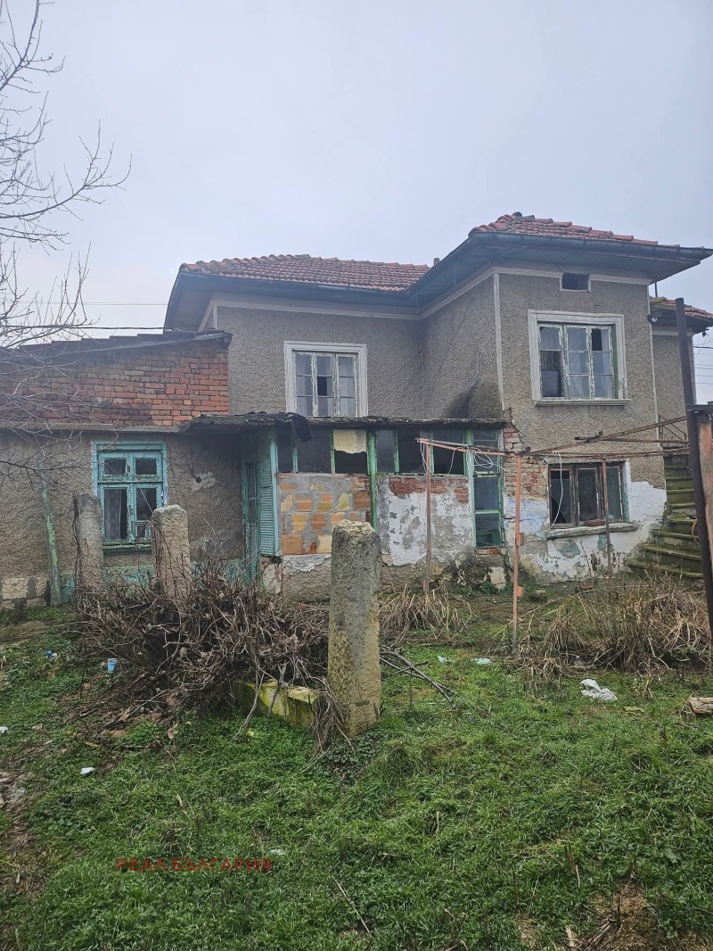 Продава КЪЩА, с. Щръклево, област Русе