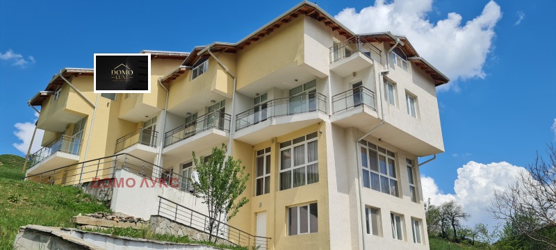 Продава ХОТЕЛ, с. Гургулят, област София област