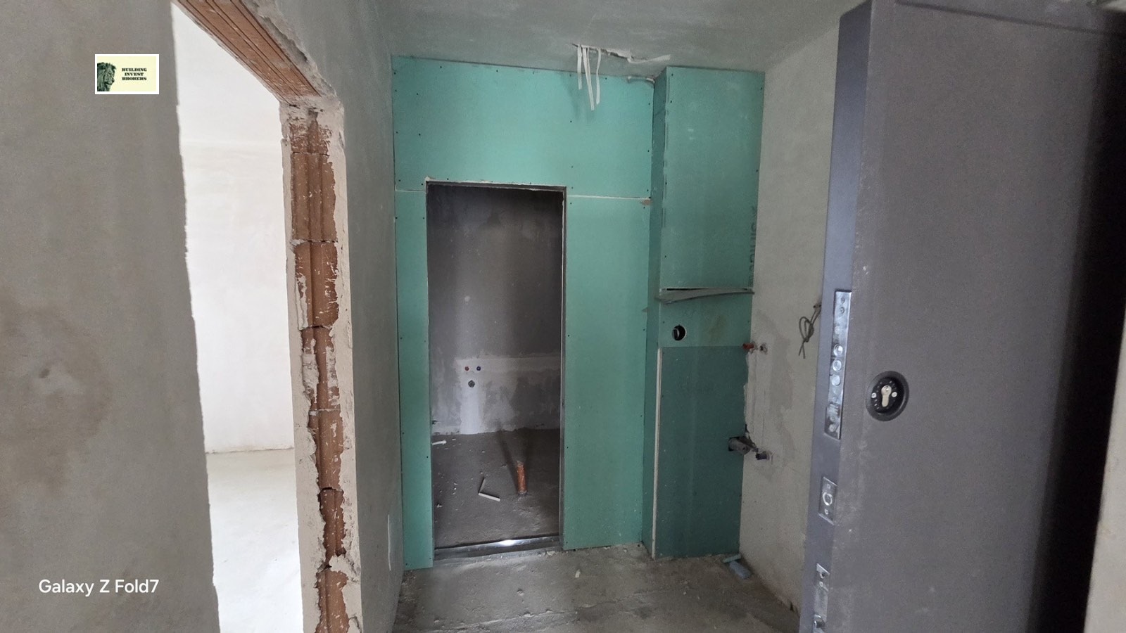 Продава 3-СТАЕН, гр. София, Банишора, снимка 3 - Апартаменти - 55259925