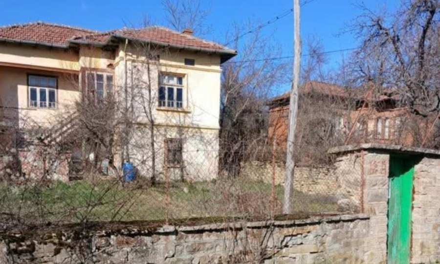 Продава КЪЩА, гр. Дряново, област Габрово