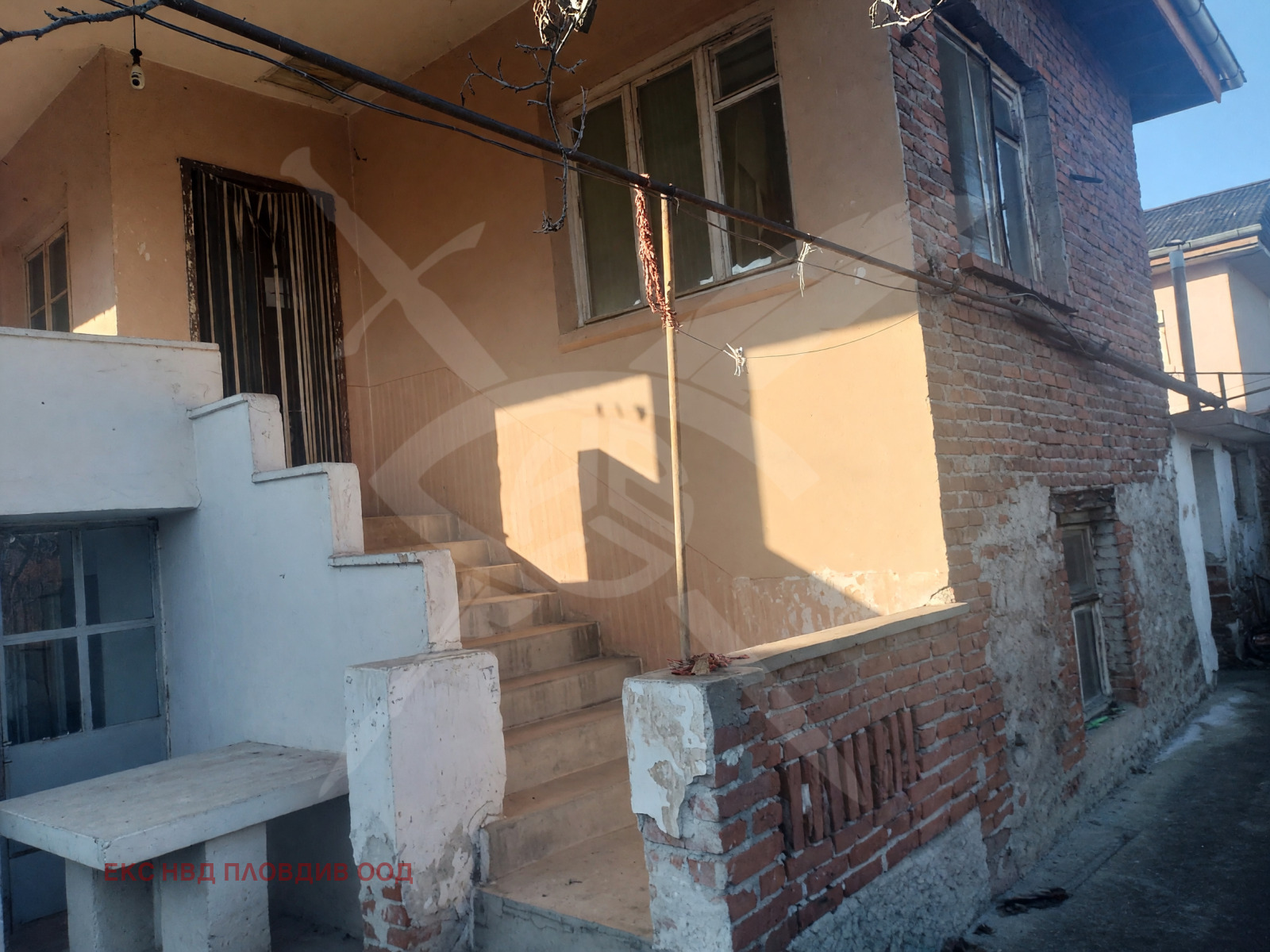 Продава КЪЩА, гр. Перущица, област Пловдив