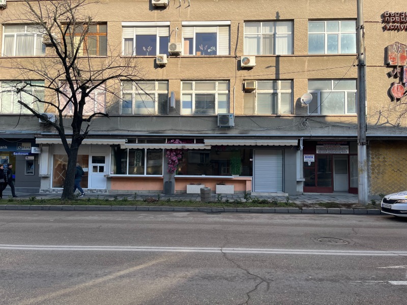 Продава МАГАЗИН в област Стара Загора, гр. Казанлък - 135 кв.м / 370 000 € » 723 657.10 лв., ЕС ДИ ЕН ЕСТЕЙТС ЕООД