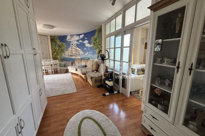 На продаж  2 спальні Варна , к.к. Св.Св. Константин и Елена , 101 кв.м | 28297338 - зображення [3]