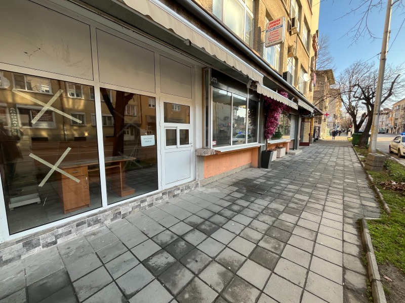 Продава МАГАЗИН, гр. Казанлък, област Стара Загора, снимка 4 - Магазини - 53281558