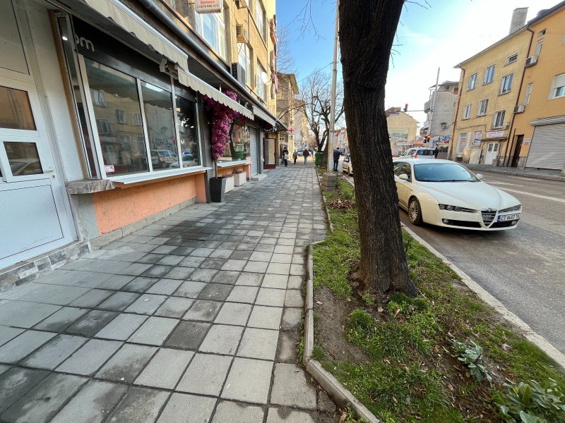 Продава МАГАЗИН, гр. Казанлък, област Стара Загора, снимка 2 - Магазини - 53281558