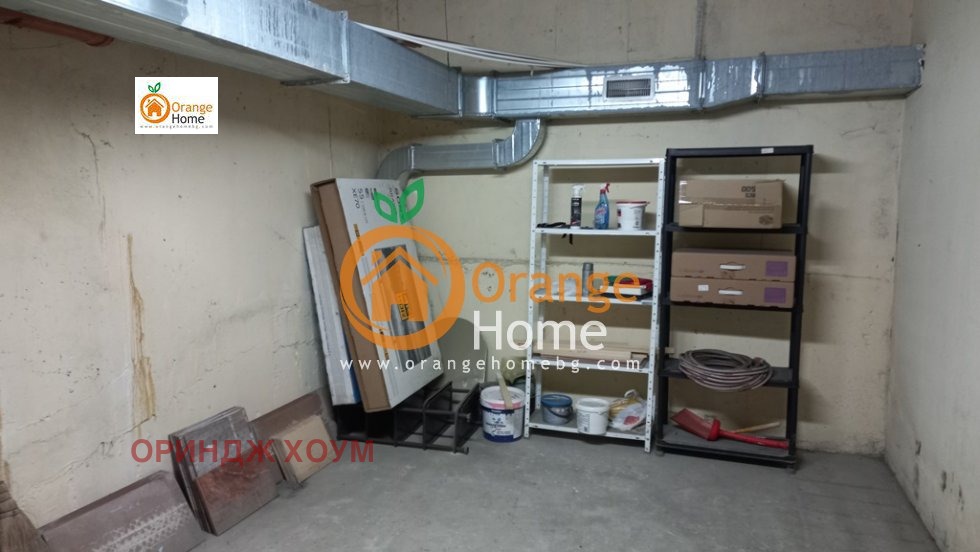 Продава ГАРАЖ, ПАРКОМЯСТО, гр. Варна, Център, снимка 4 - Гаражи и паркоместа - 54924304