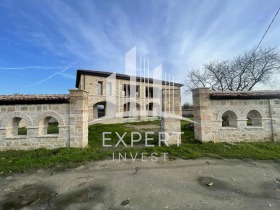 Продава Къща, с. Неофит Рилски