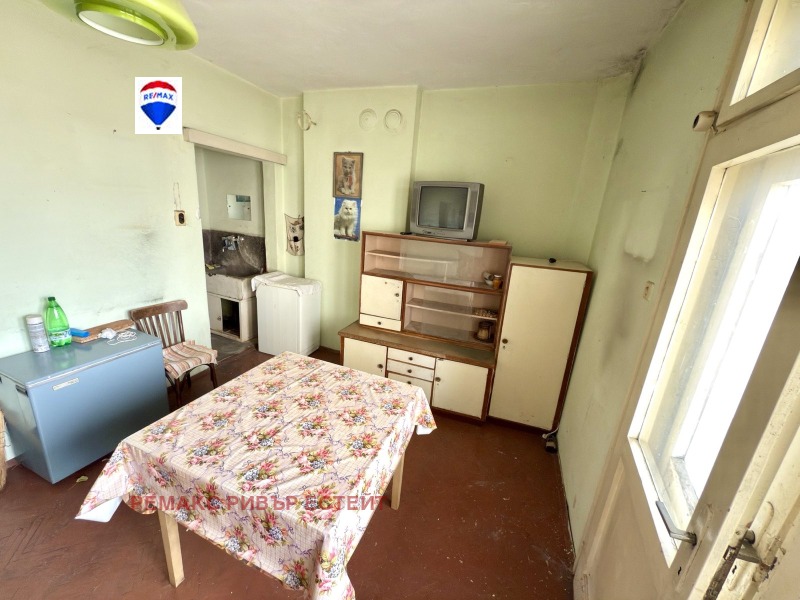 Продава  3-стаен град Русе , Хъшове , 80 кв.м | 70258691