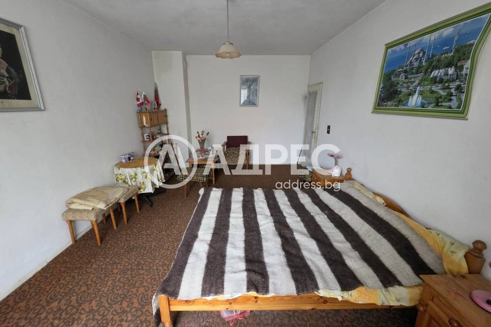 Продава 1-СТАЕН, гр. Ямбол, Изток, снимка 2 - Апартаменти - 54501029
