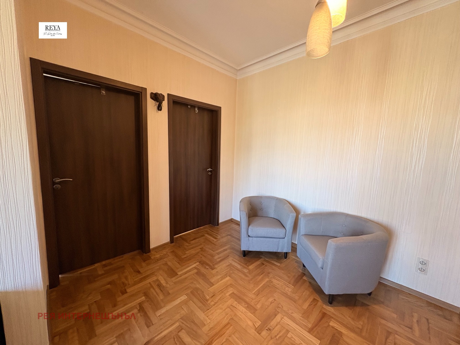 Продава 3-СТАЕН, гр. София, Център, снимка 2 - Апартаменти - 54277431