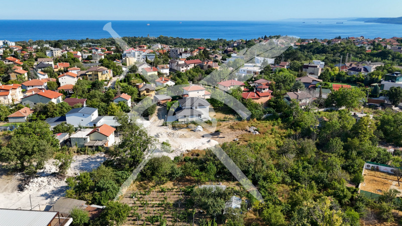 Продава ПАРЦЕЛ в град Варна, м-т Евксиноград - 3500 кв.м / 1 050 000 € » 2 053 621.50 лв., ЕКС НВД ООД
