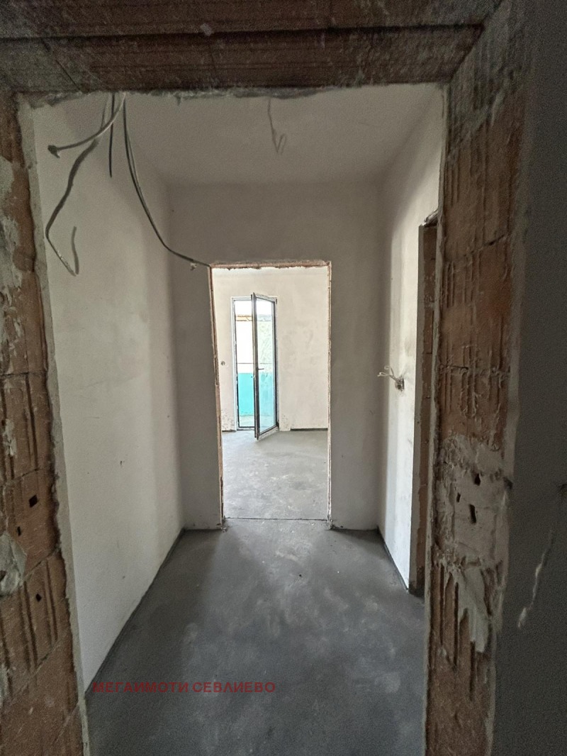 Продава  1-стаен област Габрово , гр. Севлиево , 37 кв.м | 42666667
