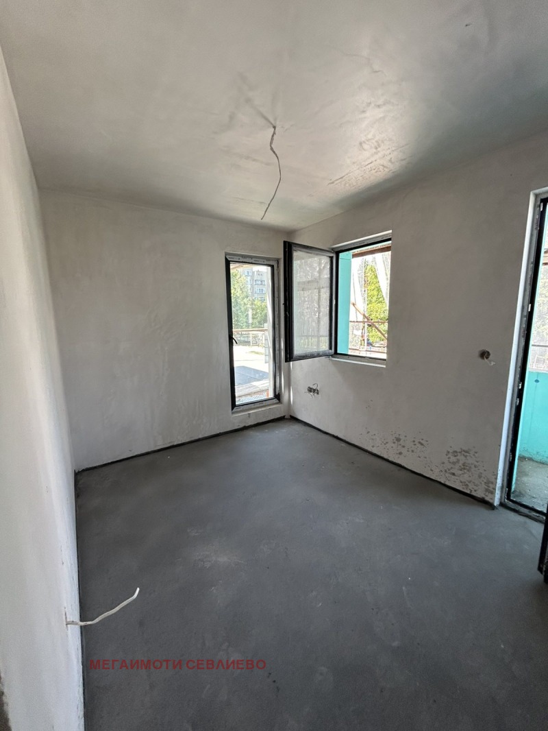 Продава  1-стаен област Габрово , гр. Севлиево , 37 кв.м | 42666667 - изображение [3]