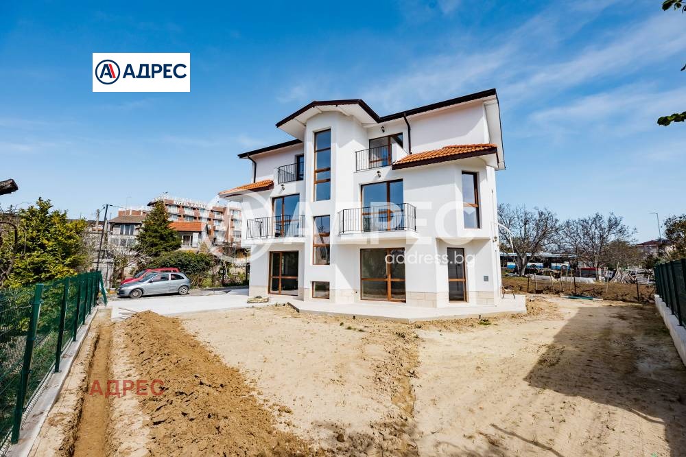 Продава КЪЩА, гр. Варна, м-т Ален мак