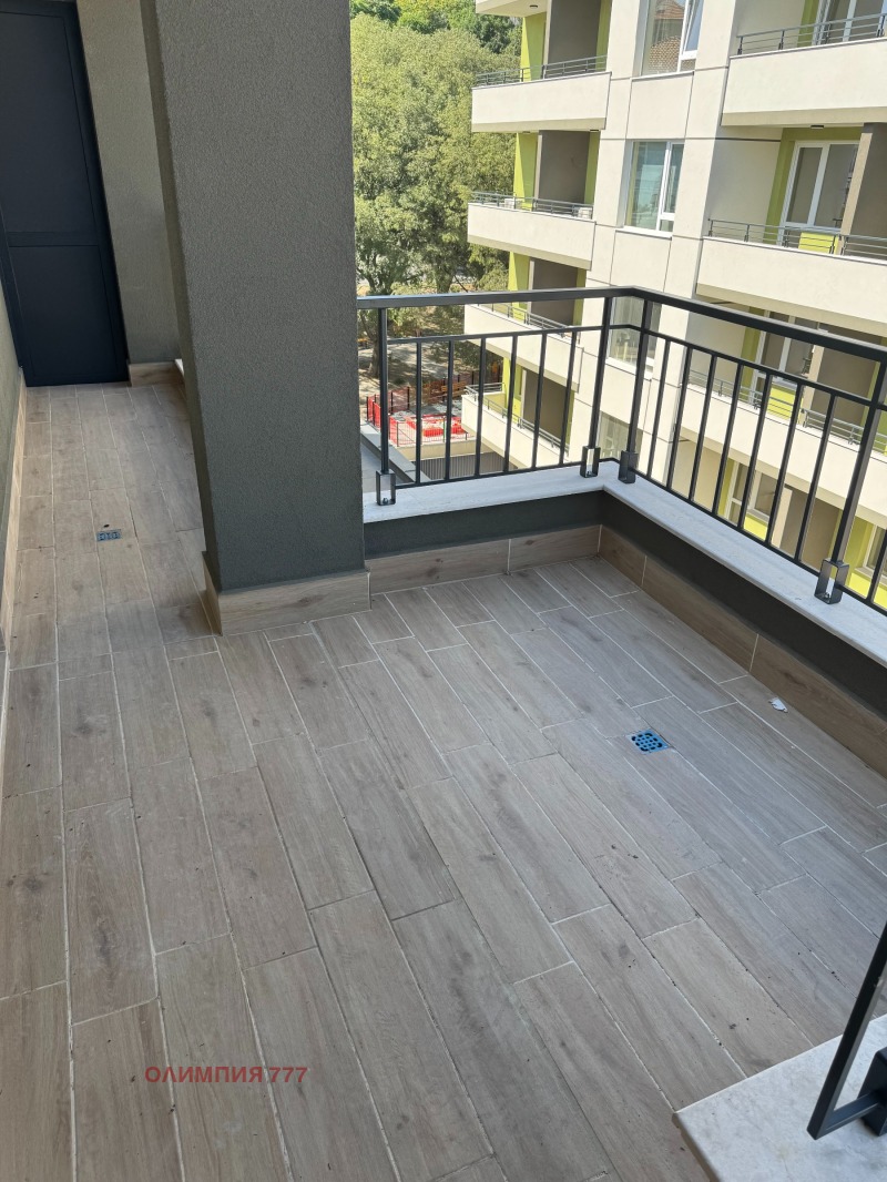 Na sprzedaż  1 sypialnia Plewen , Szirok centar , 60 mkw | 80328374 - obraz [3]