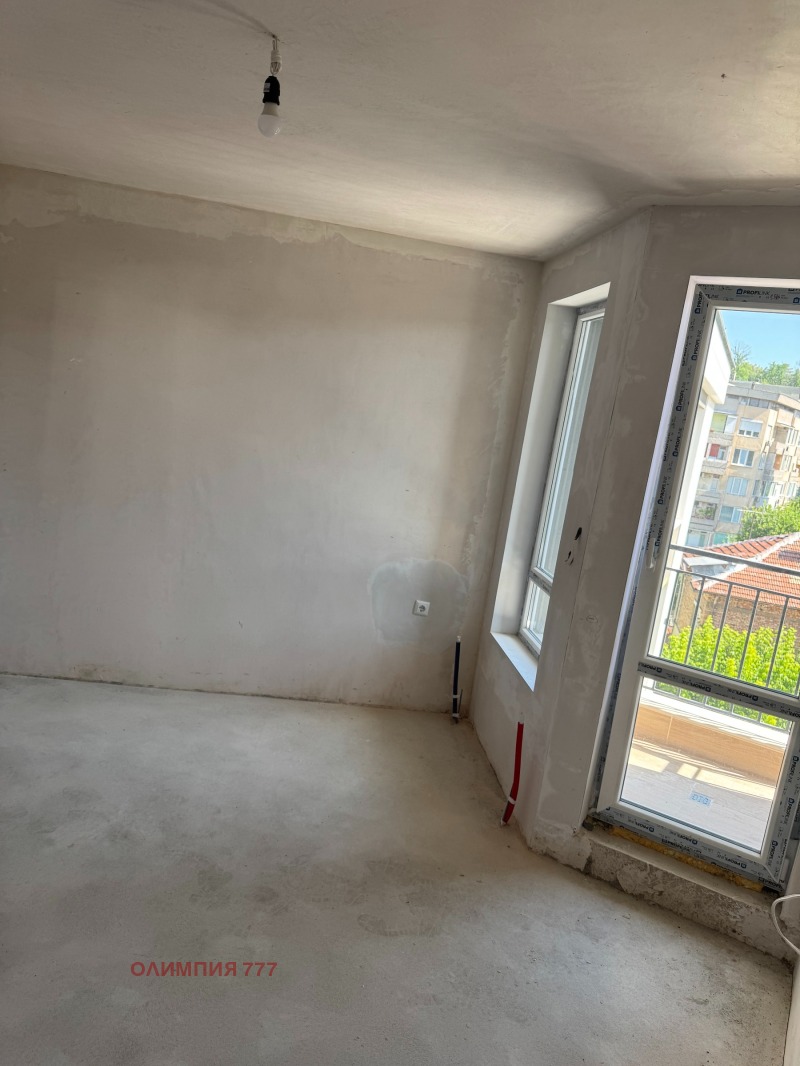Na sprzedaż  1 sypialnia Plewen , Szirok centar , 60 mkw | 80328374