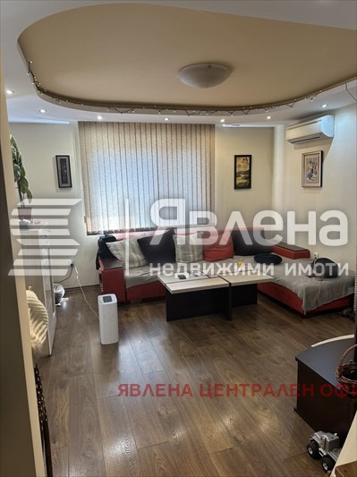 Продава  4-стаен град София , Надежда 2 , 130 кв.м | 76722204 - изображение [3]