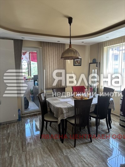 Продава  4-стаен град София , Надежда 2 , 130 кв.м | 76722204 - изображение [2]