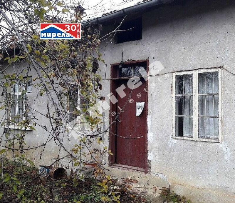 Продава КЪЩА, област Габрово, с. Денчевци • 16500 € / 32271.19 лв. • 35437554 1