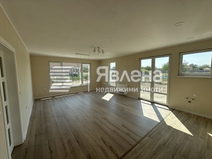 Продава  Къща област Пловдив , с. Граф Игнатиево , 130 кв.м | 62697385 - изображение [5]