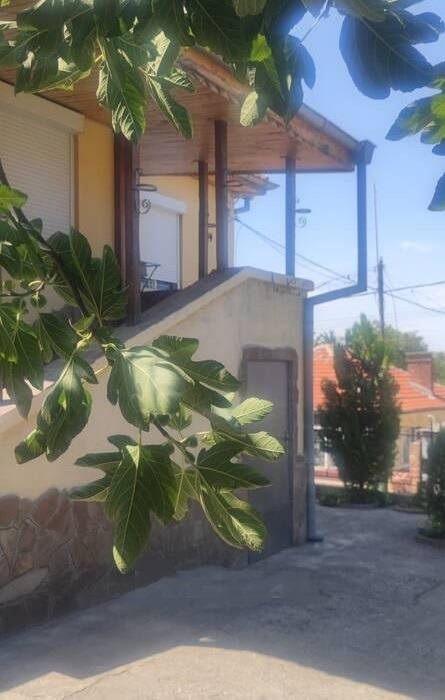 Продава КЪЩА, гр. Перущица, област Пловдив