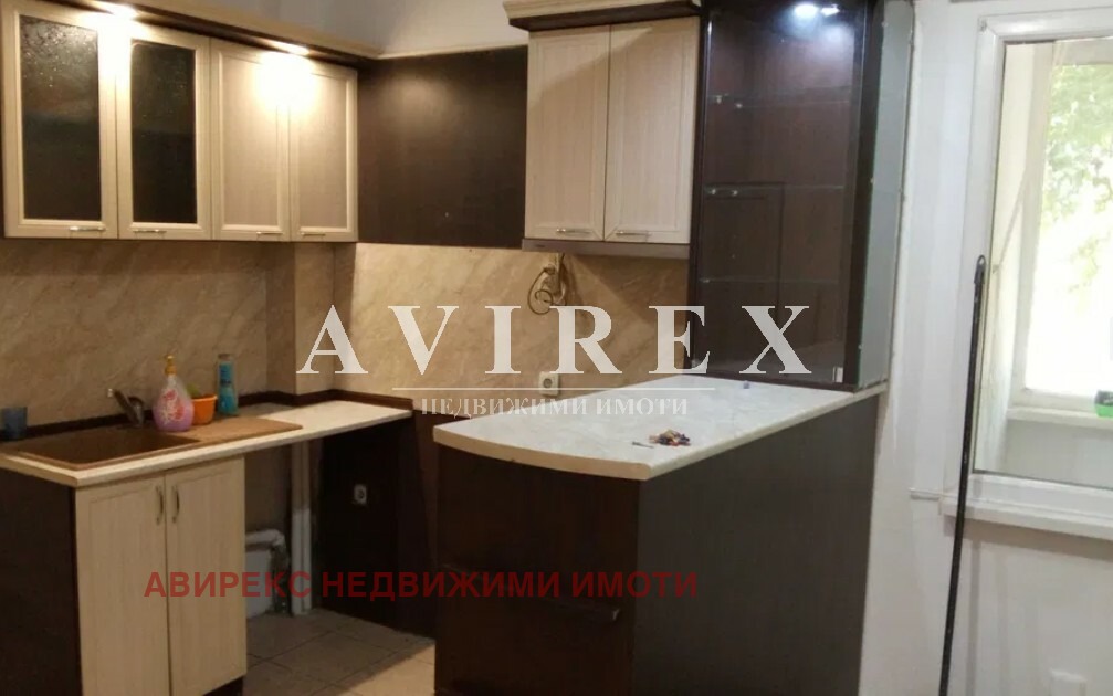 Продава 3-СТАЕН, гр. Пловдив, Тракия