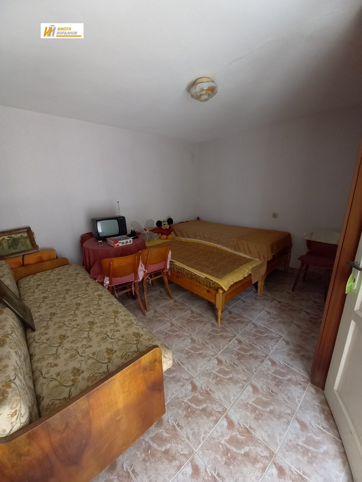 Продава ЕТАЖ ОТ КЪЩА, гр. Велико Търново, Център, снимка 13 - Етаж от къща - 54251803