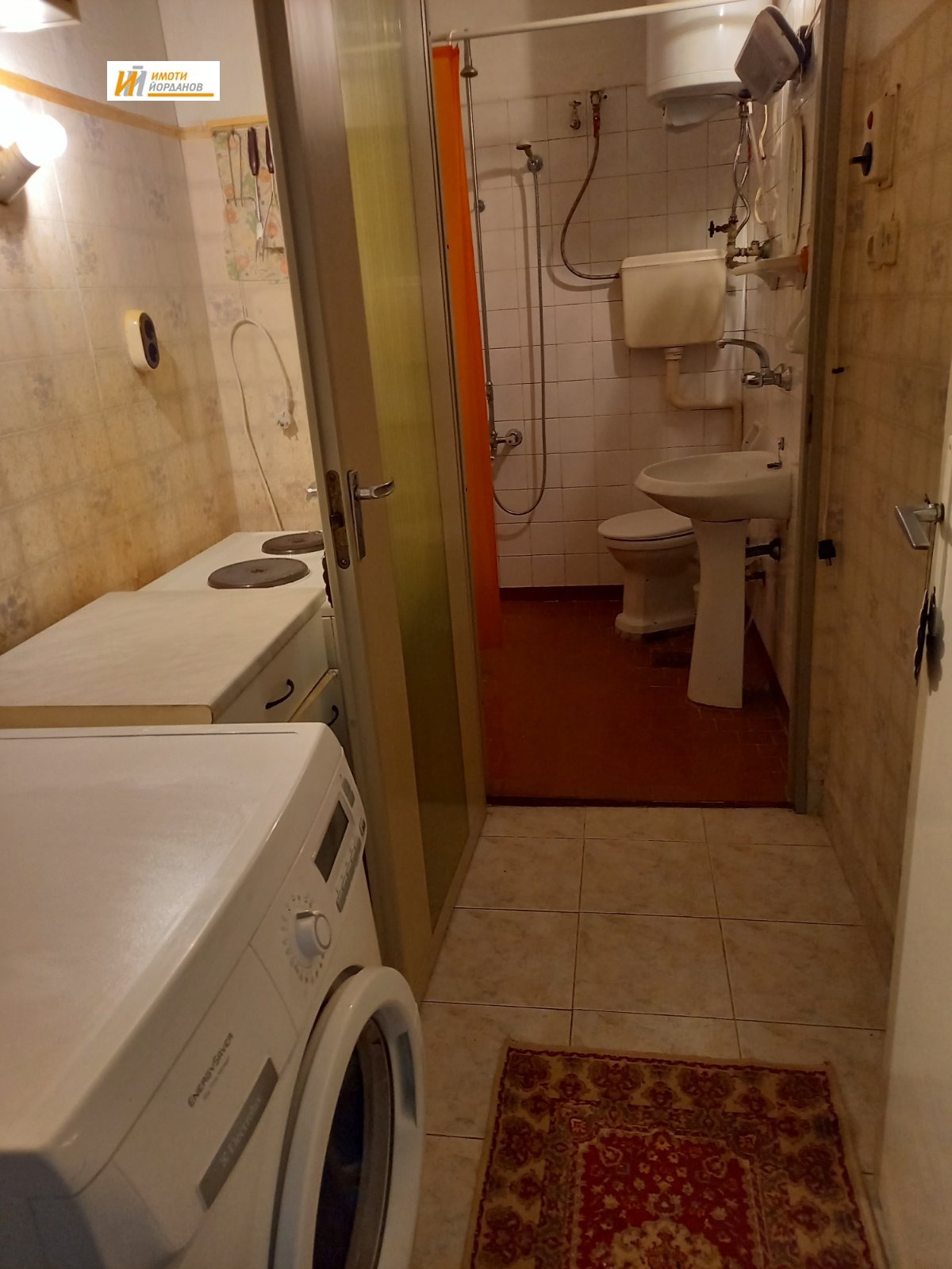 Продава ЕТАЖ ОТ КЪЩА, гр. Велико Търново, Център, снимка 14 - Етаж от къща - 54251803