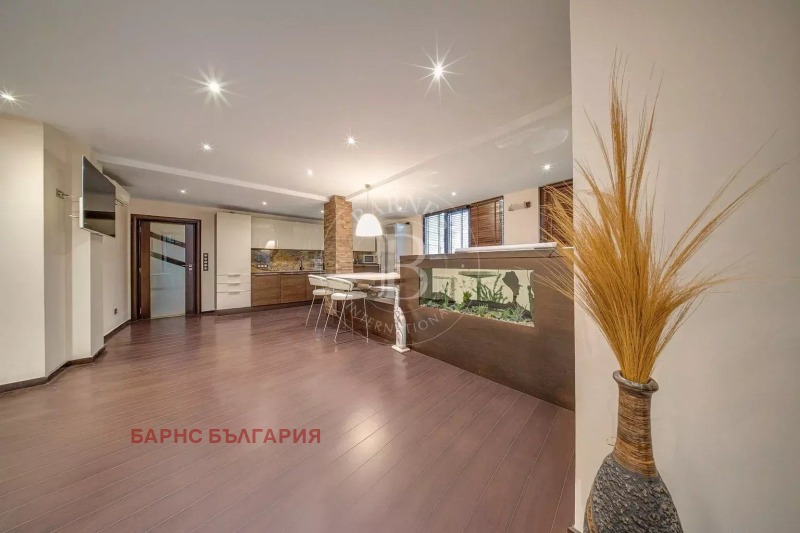 Продава 3-СТАЕН, гр. София, Стрелбище, снимка 2 - Апартаменти - 52686220