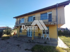 Ev Cariçino, bölge Dobriç