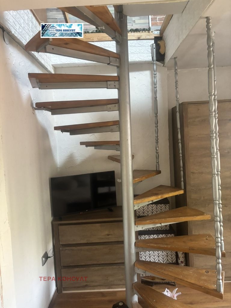 Продава ЕТАЖ ОТ КЪЩА, гр. Плевен, Сторгозия, снимка 9 - Етаж от къща - 55218736