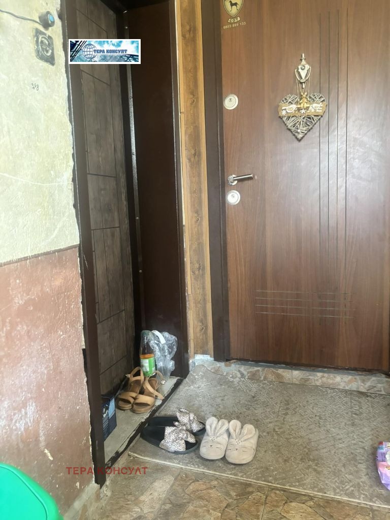 Продава ЕТАЖ ОТ КЪЩА, гр. Плевен, Сторгозия, снимка 14 - Етаж от къща - 55218736