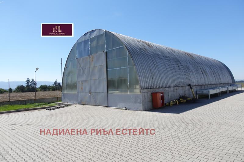 Продава ПРОМ. ПОМЕЩЕНИЕ | Imot.bg — изображение 3