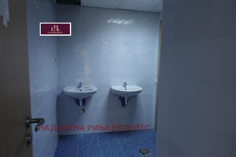 Продава ПРОМ. ПОМЕЩЕНИЕ | Imot.bg — изображение 12