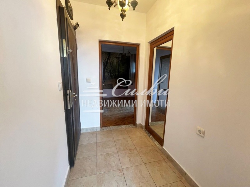 Продава 2-СТАЕН, гр. Шумен, Пазара, снимка 9 - Апартаменти - 52660298