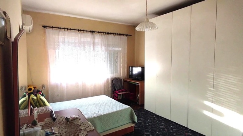 De vânzare  2 dormitoare Ruse , Țentâr , 78 mp | 82208775 - imagine [2]