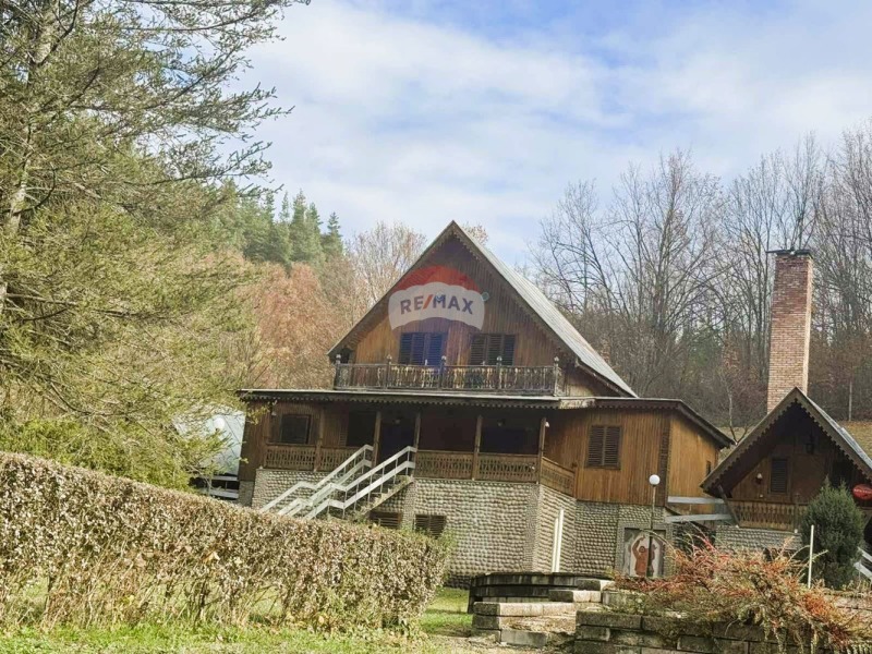 Продава КЪЩА, гр. Априлци, област Ловеч, снимка 11 - Къщи - 52332956