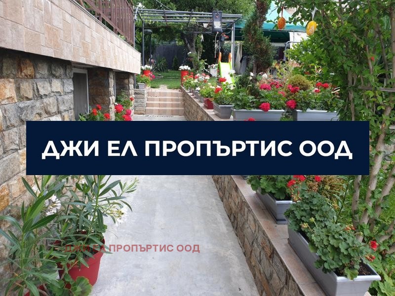 Продава КЪЩА, гр. София, Филиповци, снимка 3 - Къщи - 53440303