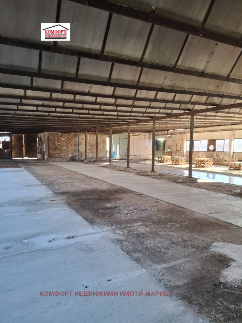 Продава ПРОМ. ПОМЕЩЕНИЕ, с. Горни Дъбник, област Плевен, снимка 4 - Производствени сгради - 52920550