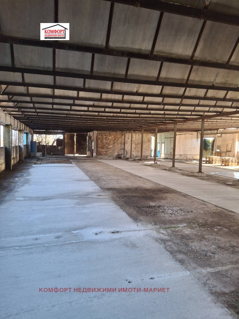 Продава ПРОМ. ПОМЕЩЕНИЕ, с. Горни Дъбник, област Плевен, снимка 3 - Производствени сгради - 52920550