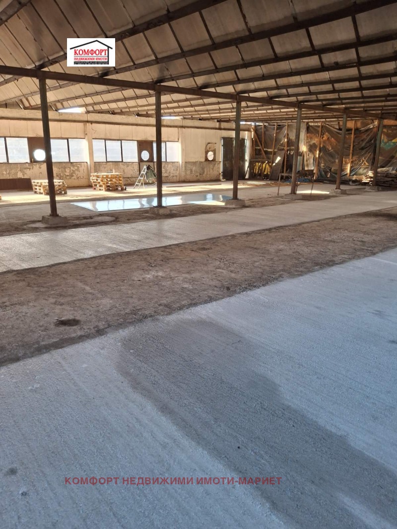 Продава ПРОМ. ПОМЕЩЕНИЕ, с. Горни Дъбник, област Плевен, снимка 5 - Производствени сгради - 52920550