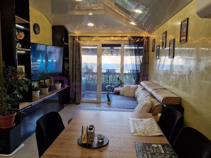 Продава 3-СТАЕН, гр. Варна, к.к. Св.Св. Константин и Елена