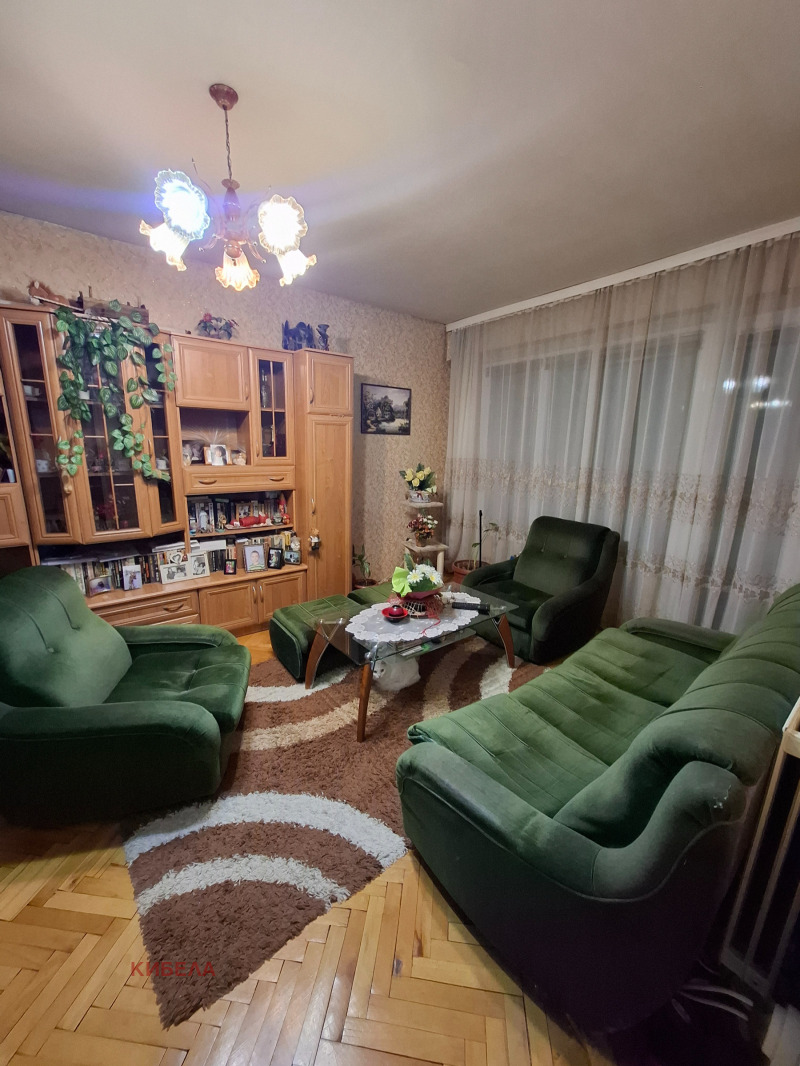 Продава 2-СТАЕН, град Плевен, Сторгозия • 74750 € / 146198.29 лв. • 79381278 1